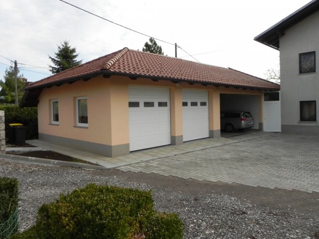 phoca_thumb_l_garaze_in_nadstreski_01