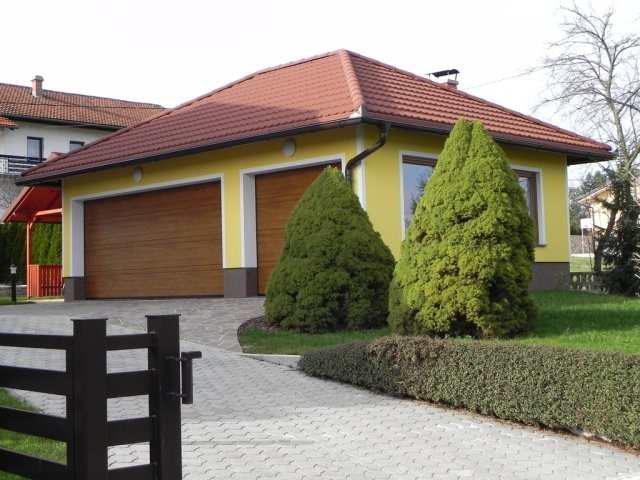 phoca_thumb_l_garaze_in_nadstreski_03